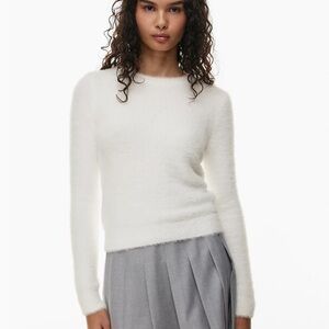 Aritzia Sunday best sweater fuzzy